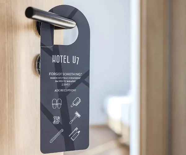 U7 ベッド・アンド・ブレックファスト