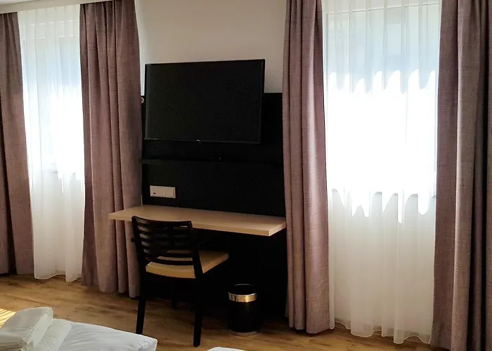 U7 3* Metzingen (Tubingen)