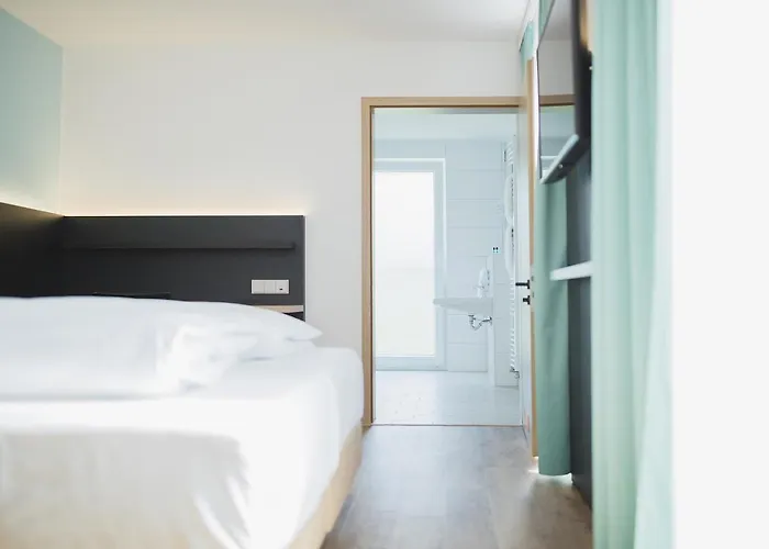 U7 3* Metzingen (Tubingen)